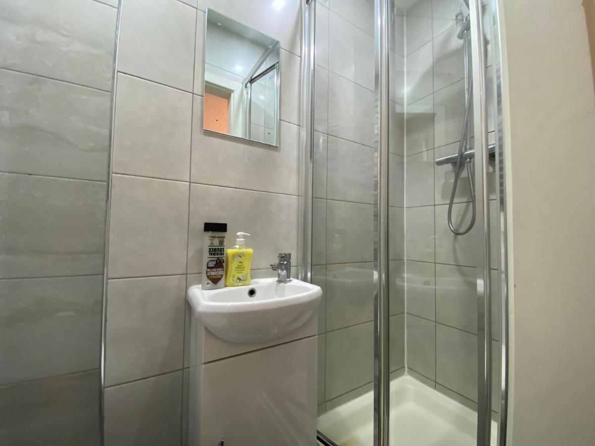Nice Living Serviced 2 Homestay *