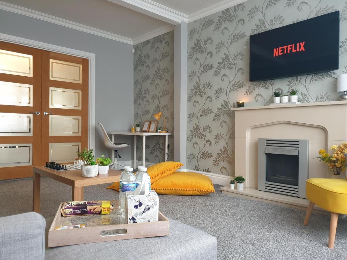 Spacious City With Free Parking, Fast Wi-fi & Netflix
