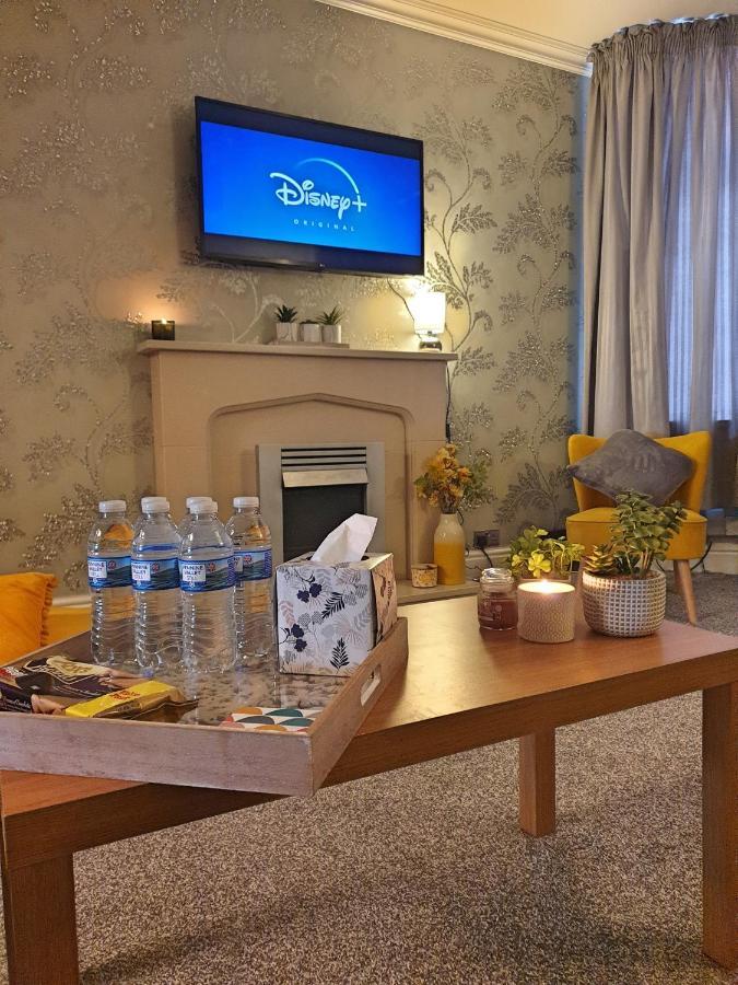Spacious City With Free Parking, Fast Wi-fi & Netflix
