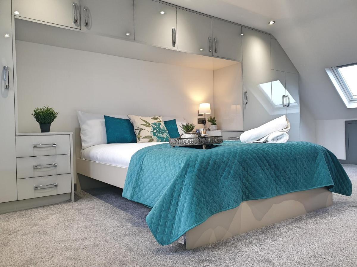 Spacious City With Free Parking, Fast Wi-fi & Netflix Coventry