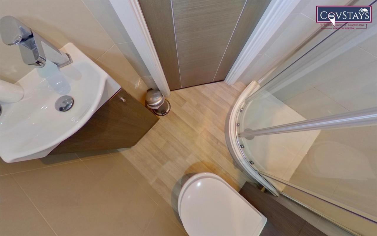 New House - Magnificent In Centre, Free Parking, By Covstays Coventry