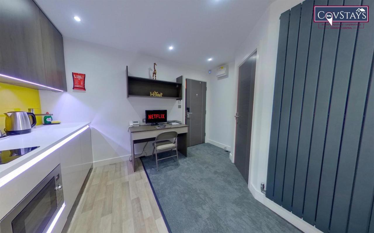 New House - Magnificent In Centre, Free Parking, By Covstays *