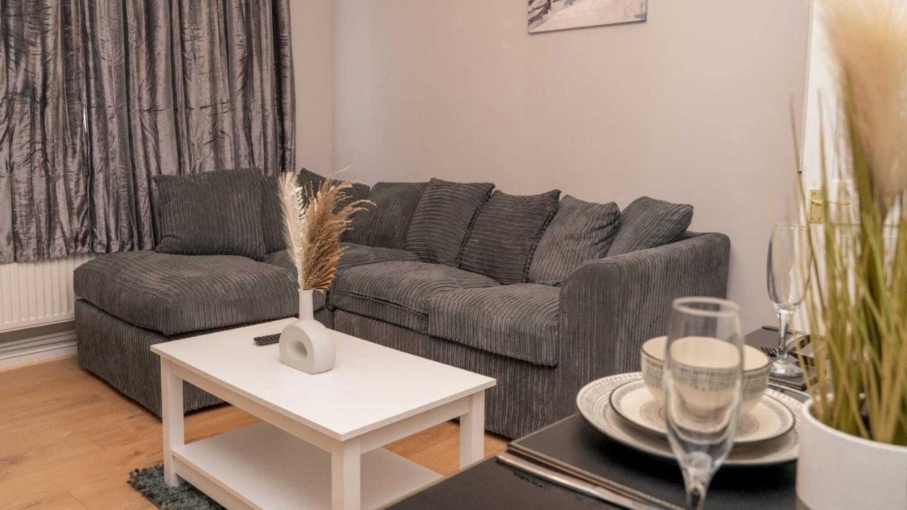Cosy 2 Bedroom In *