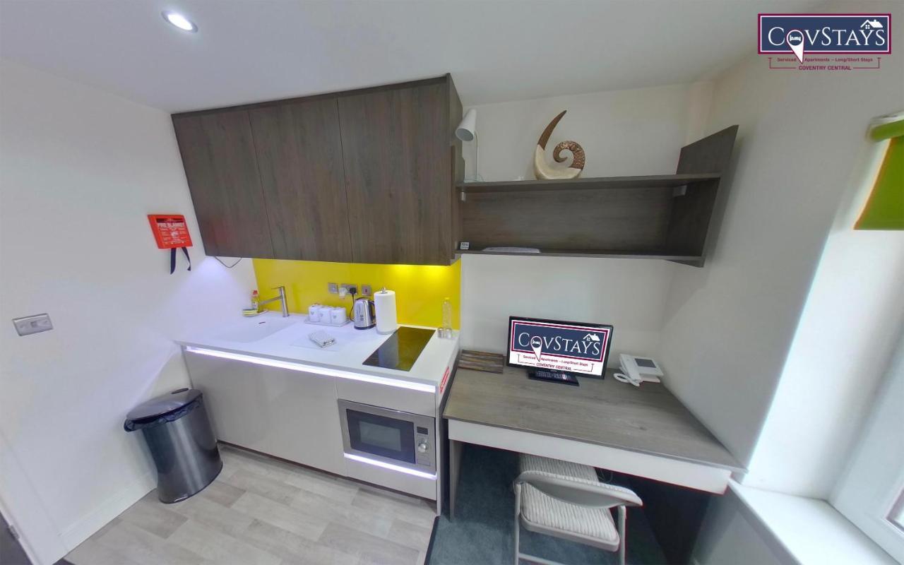 New House - Magnificent In Centre, Free Parking, By Covstays Apartamento