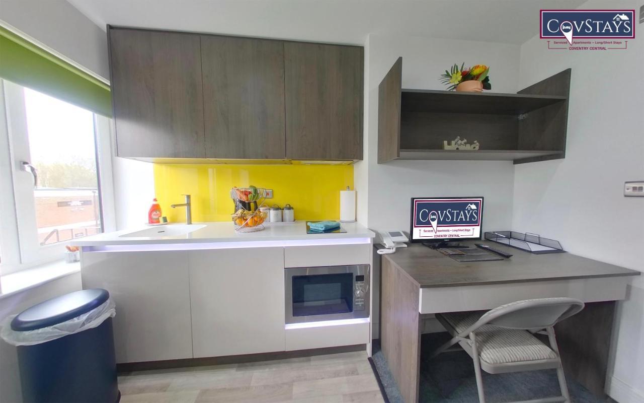 New House - Magnificent In Centre, Free Parking, By Covstays