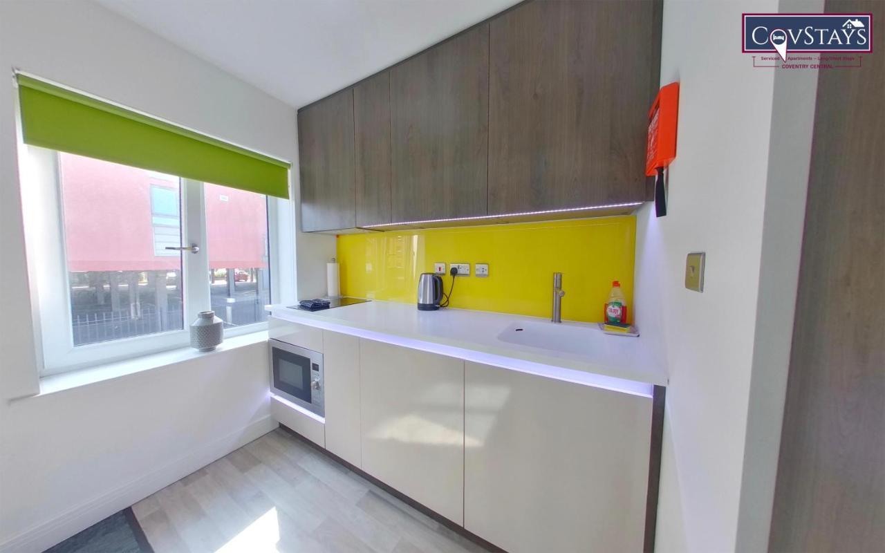 New House - Magnificent In Centre, Free Parking, By Covstays Apartamento *