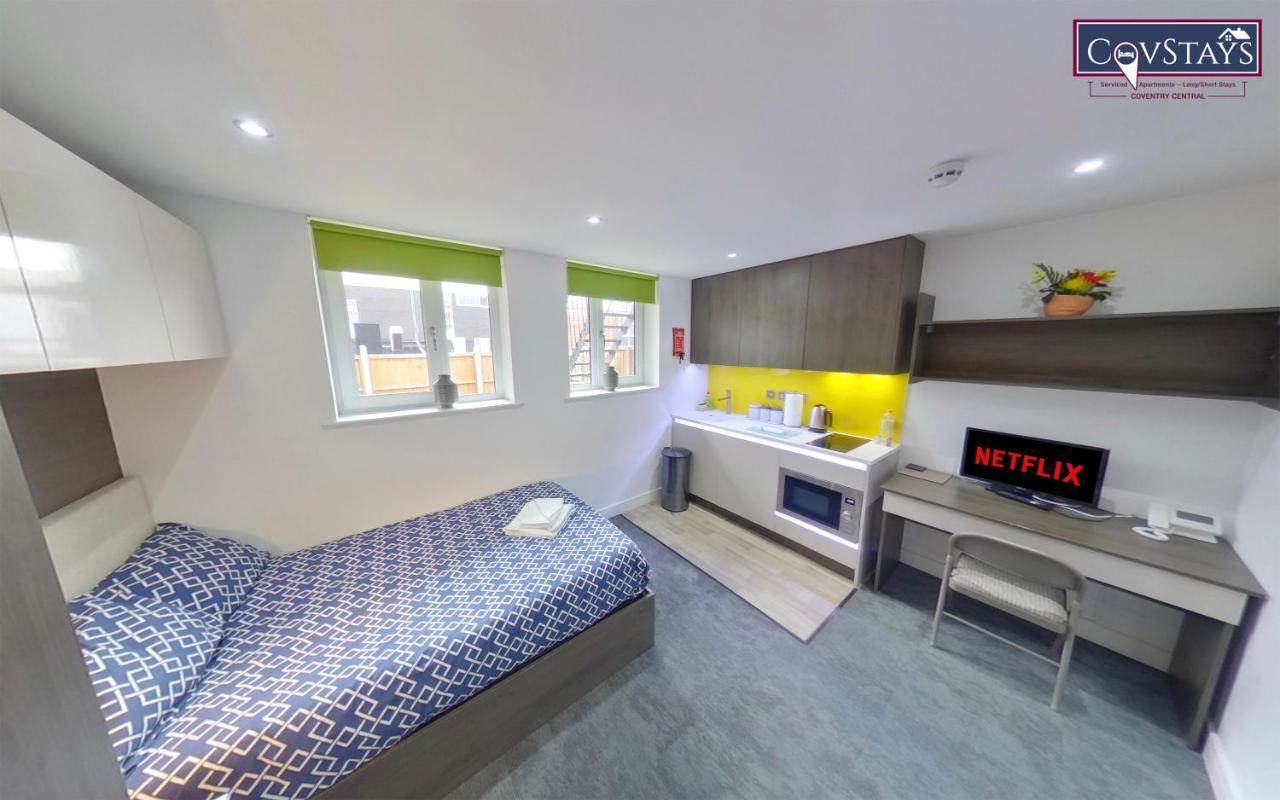 New House - Magnificent In Centre, Free Parking, By Covstays
