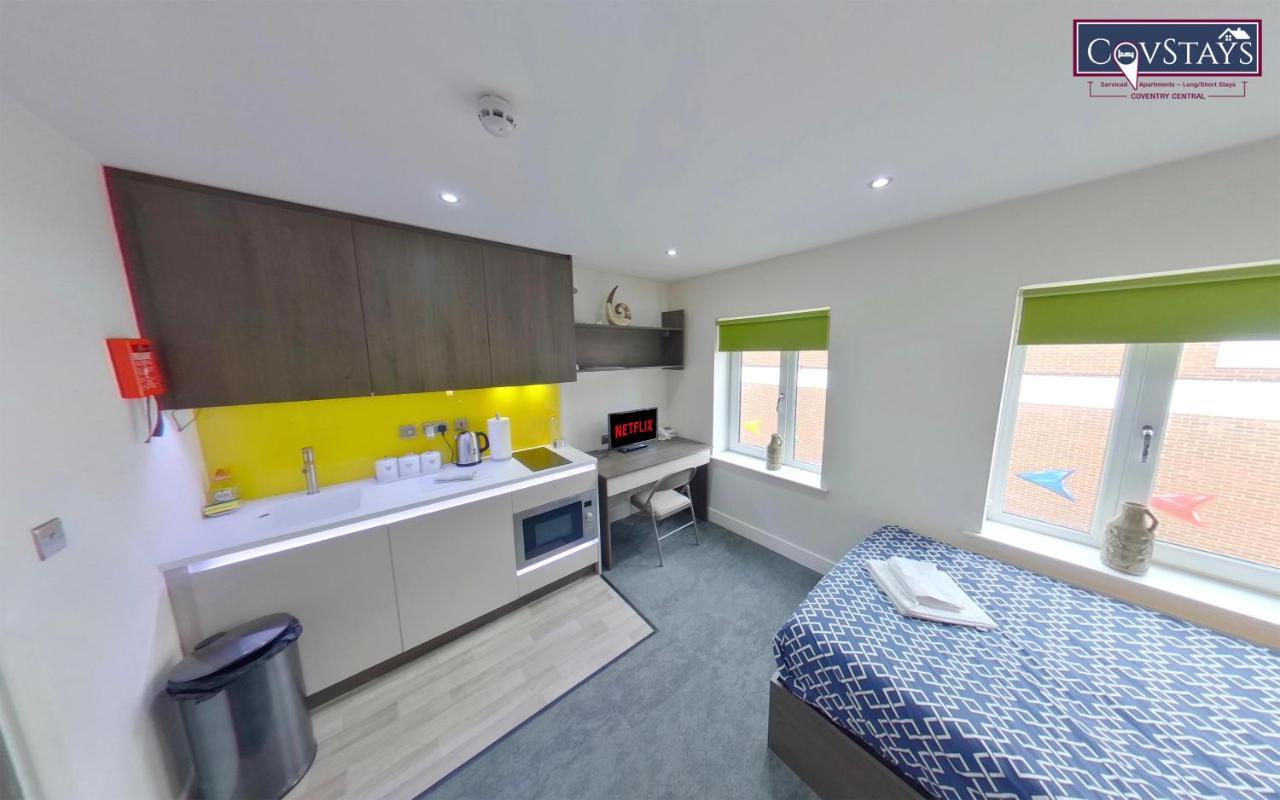 New House - Magnificent In Centre, Free Parking, By Covstays