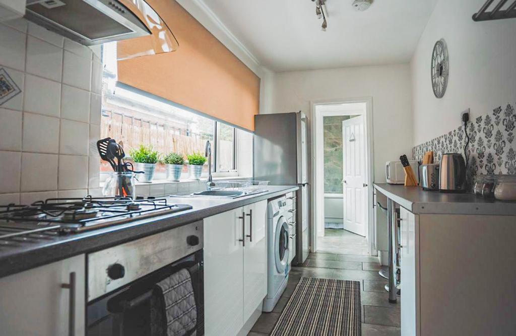 Apartamento Cosy Affordable Digs Near Centre Sleeps5 With Free Parking *