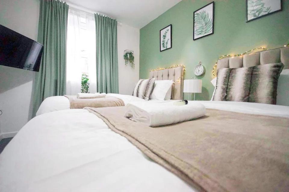 Affordable Digs Nr Centre Sleeps5 Free Secure Parking Coventry