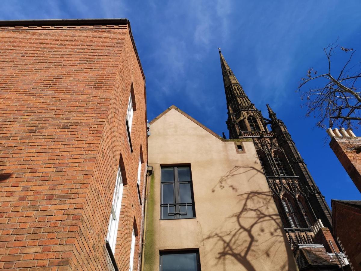 1 Castle Yard *
