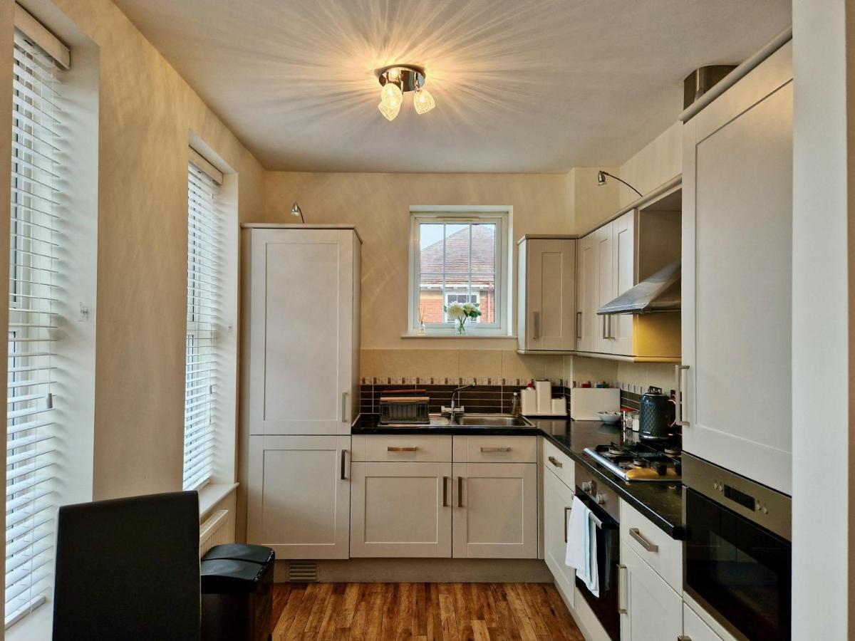 Apartment Spacious Luxury Serviced Next To Centre With Free Parking - Contractors & Relocators Coventry