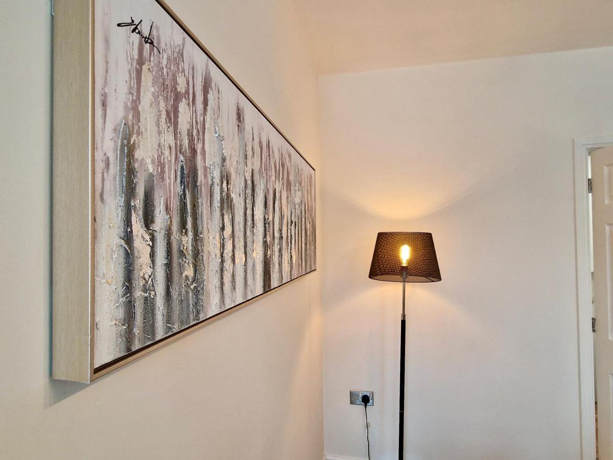Apartment Spacious Luxury Serviced Next To Centre With Free Parking - Contractors & Relocators Coventry