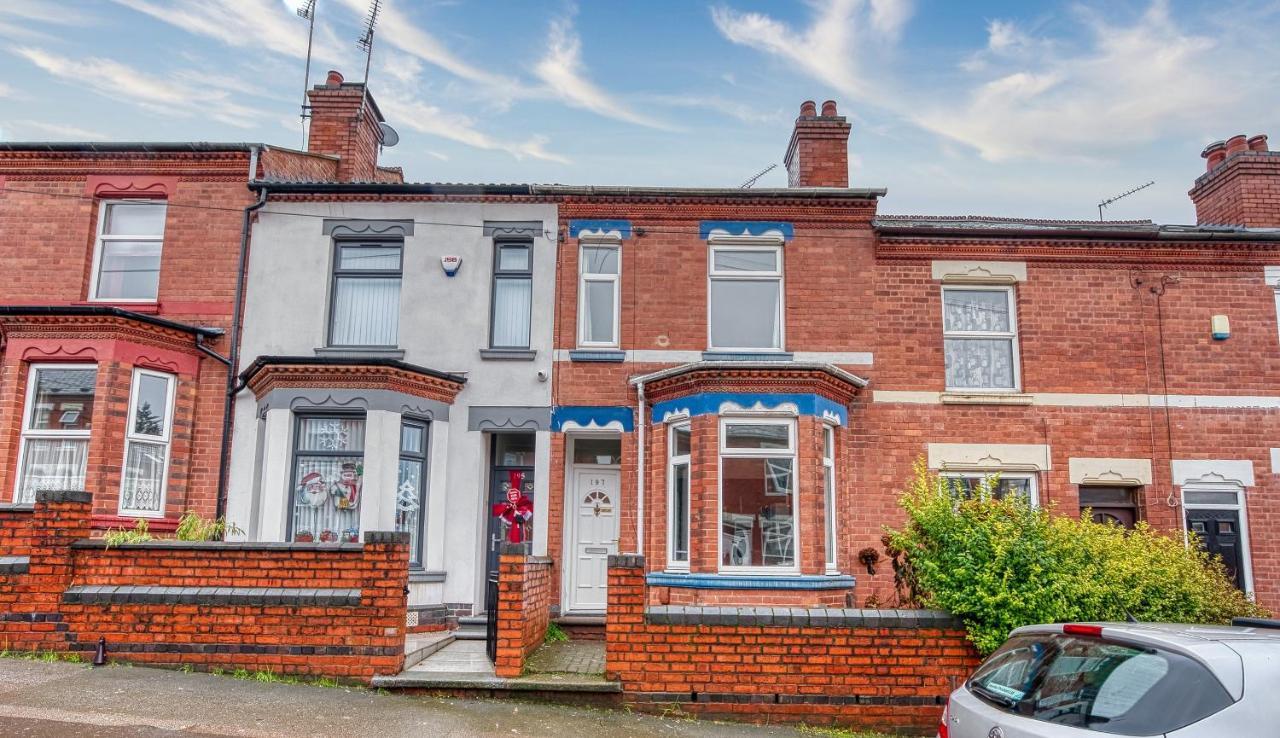 Stylish & Cosy In Garden Parking Casa de férias Coventry