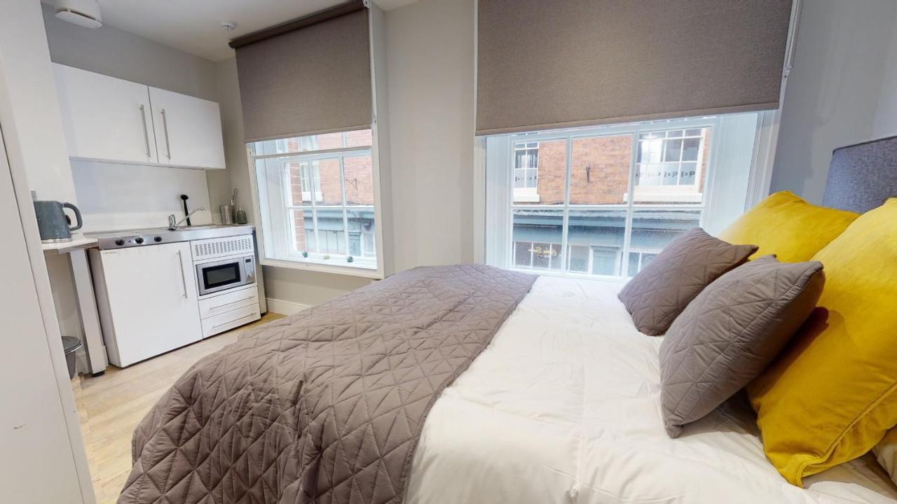 1 Castle Yard Apartment *