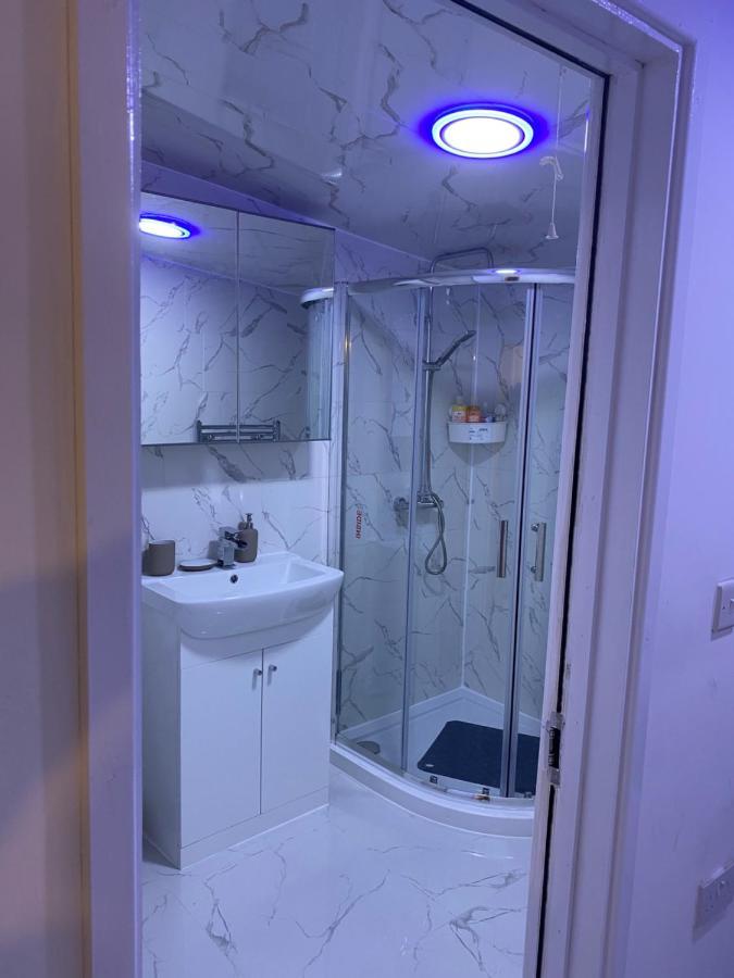 Homestay Calm Residential House Coventry
