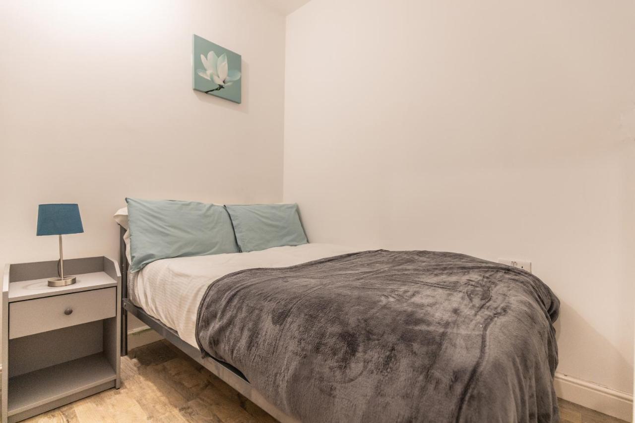 Apartamento Cosy Modern Apartment, Grand Victorian Building, 5 Mins To Centre *