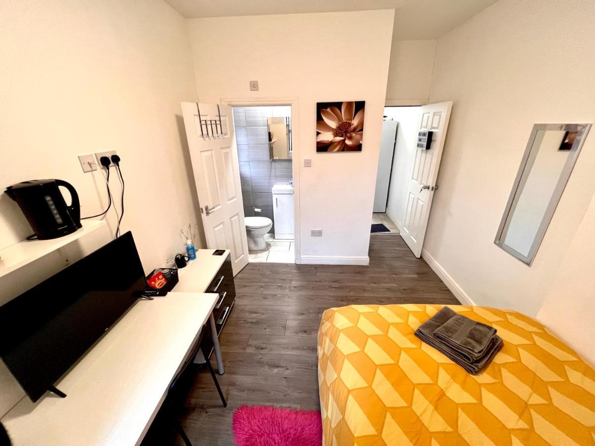 Casa de hóspedes Deluxe En-suite In Cv1