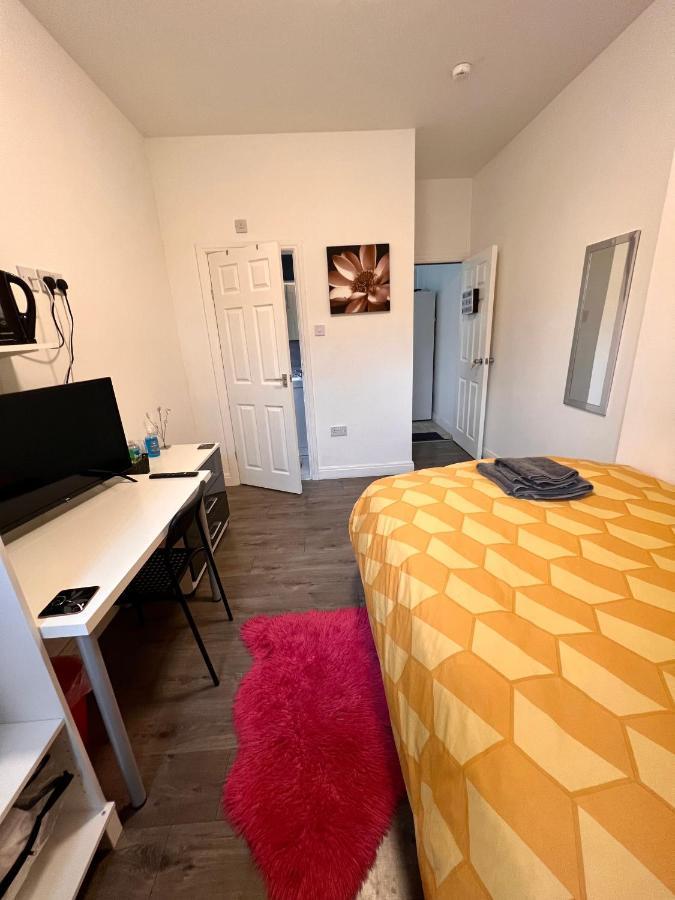Casa de hóspedes Deluxe En-suite In Cv1 *