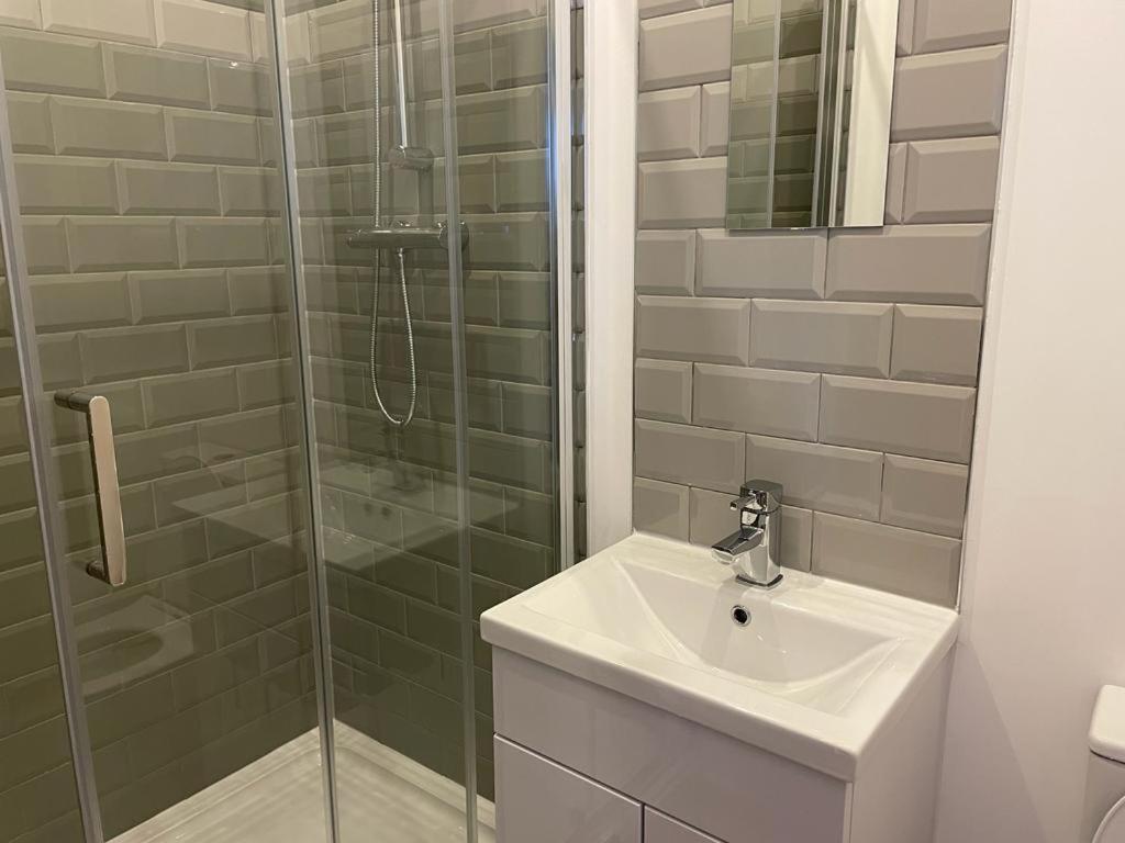 Wren - Luxury 1 Bed Serviced Suites