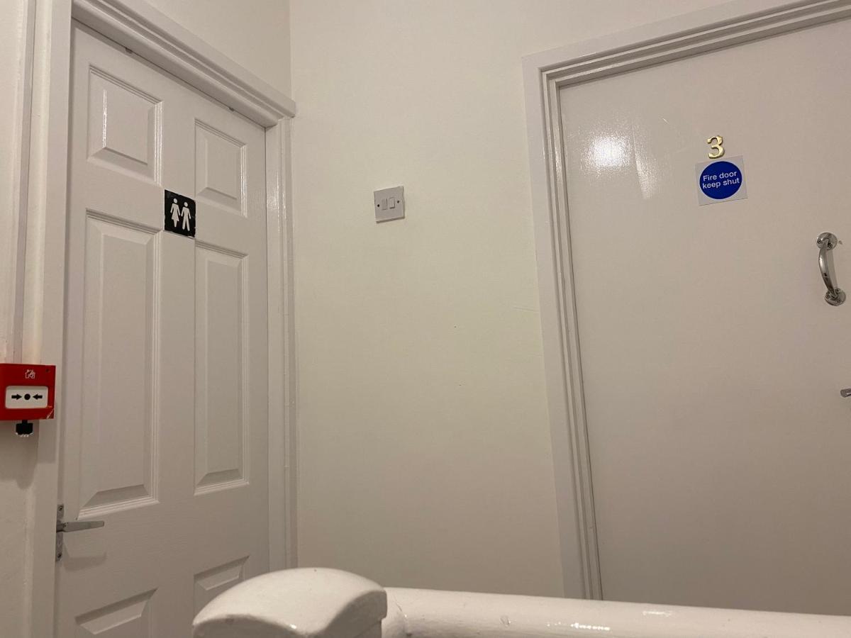 Calm Residential House Homestay *
