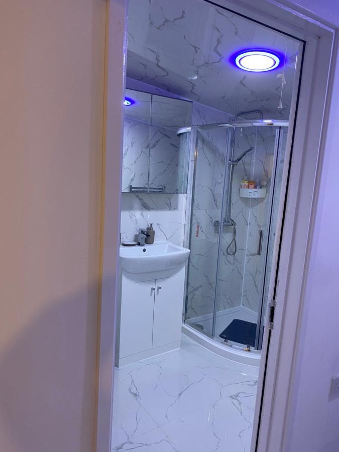 Homestay Calm Residential House Coventry