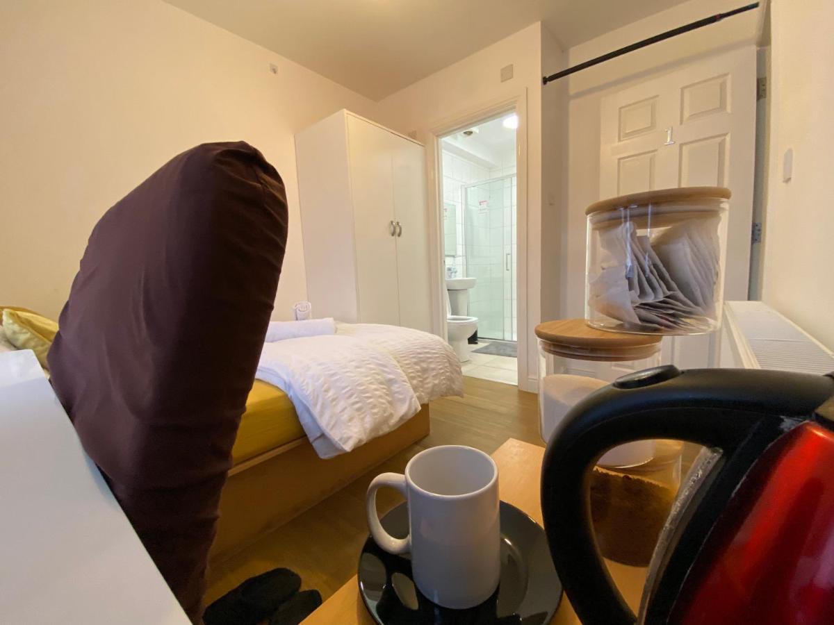 Homestay Living Serviced 4 *