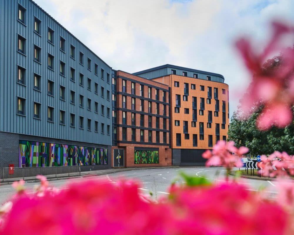 Apartment And Ensuite With Shared Kitchen At Gosford Gate Near Centre Coventry