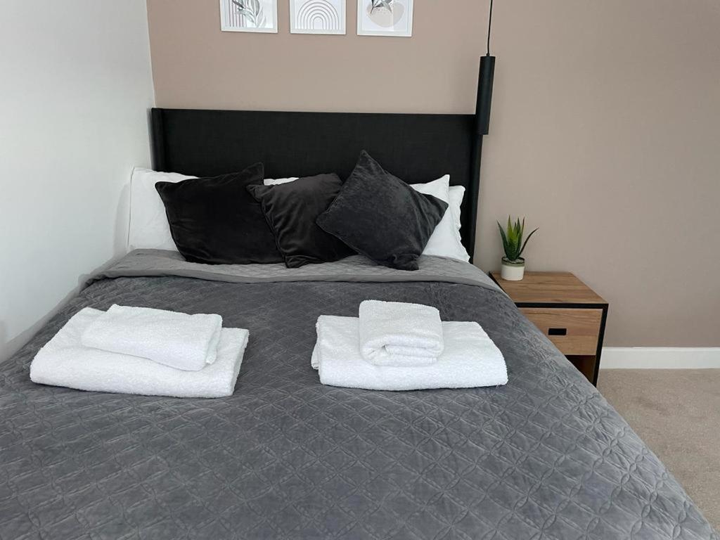 Wren - Luxury 1 Bed Serviced Suites * Coventry