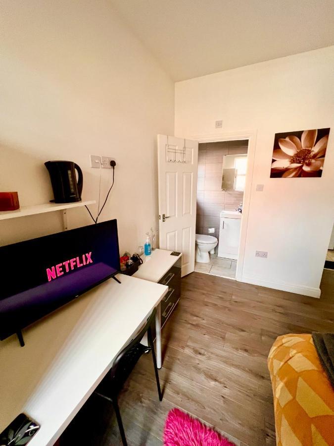 Casa de hóspedes Deluxe En-suite In Cv1 *