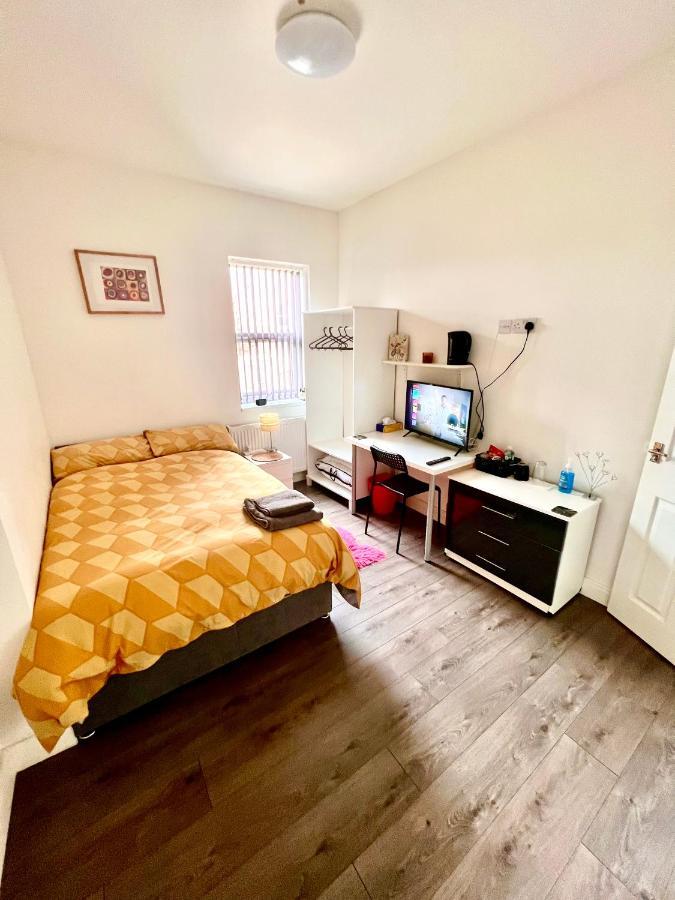 Casa de hóspedes Deluxe En-suite In Cv1 *