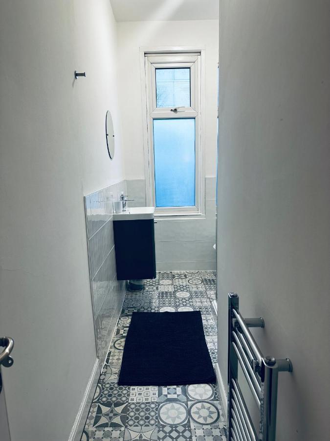 Homestay Stylish Town House - Modern Double - 3