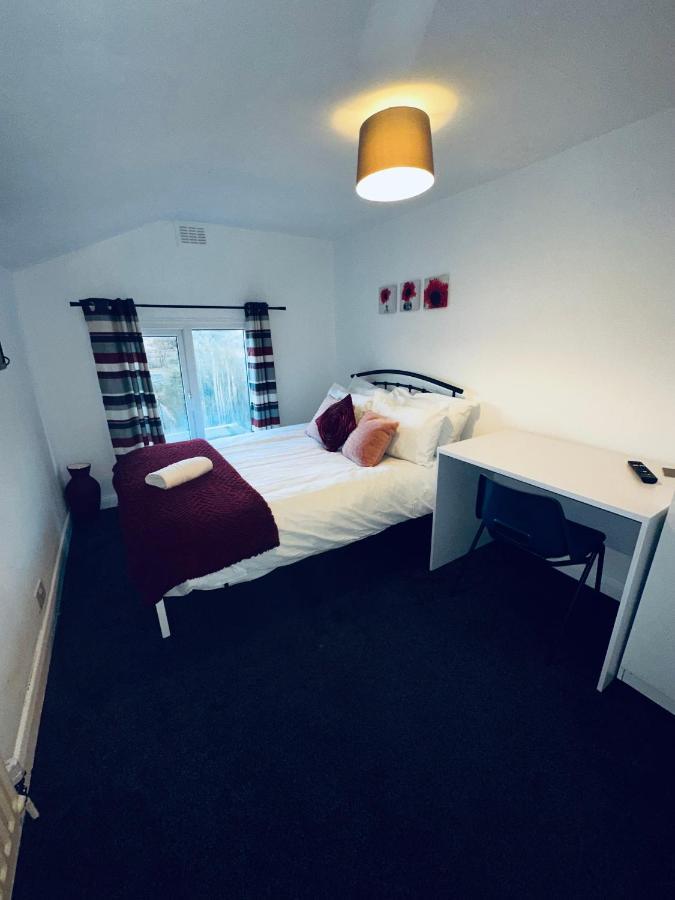 Stylish Town House - Modern Double - 3 * Coventry