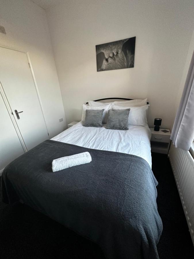 Homestay Stylish Town House - Modern Double - 4 Coventry