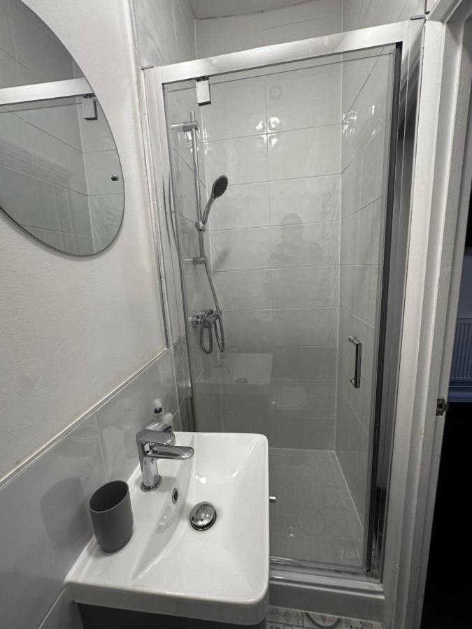 Homestay Stylish Town House - Modern Double - 4 Coventry