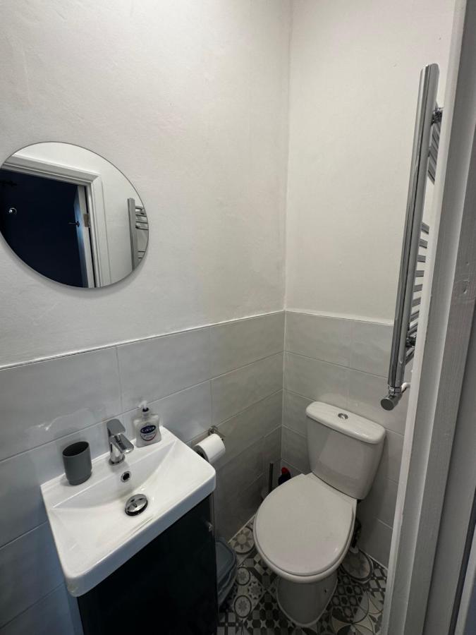 Stylish Town House - Modern Double - 5 * Coventry