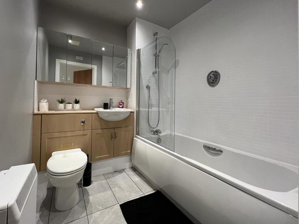 Waterside Luxury *