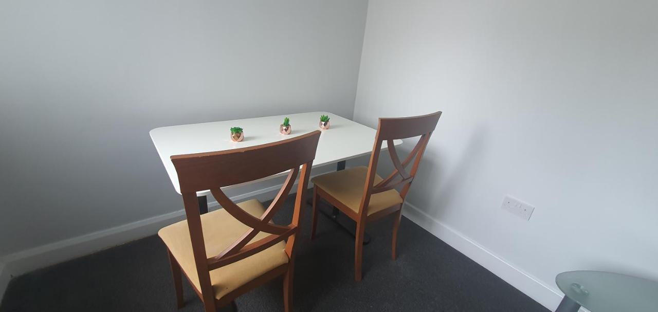 Spacious House Homestay *
