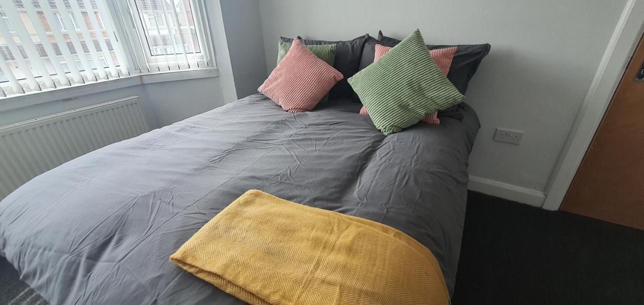 Homestay Spacious House Coventry