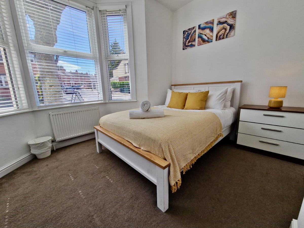 Centre Serviced House: Private With Ensuite & Parking * Coventry