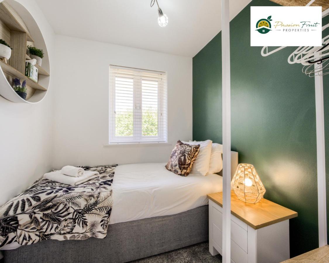 Passionfruit Properties: Cozy 3-bedroom With Wi-fi And Garden Apartment Coventry