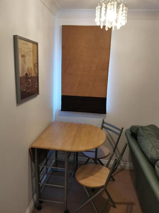Cosy And Spacious Double Bedrooms Close To Coventry