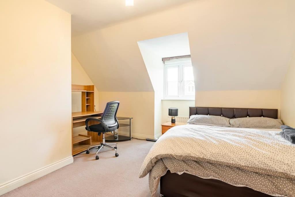 Apartment Cosy And Spacious Double Bedrooms Close To Coventry