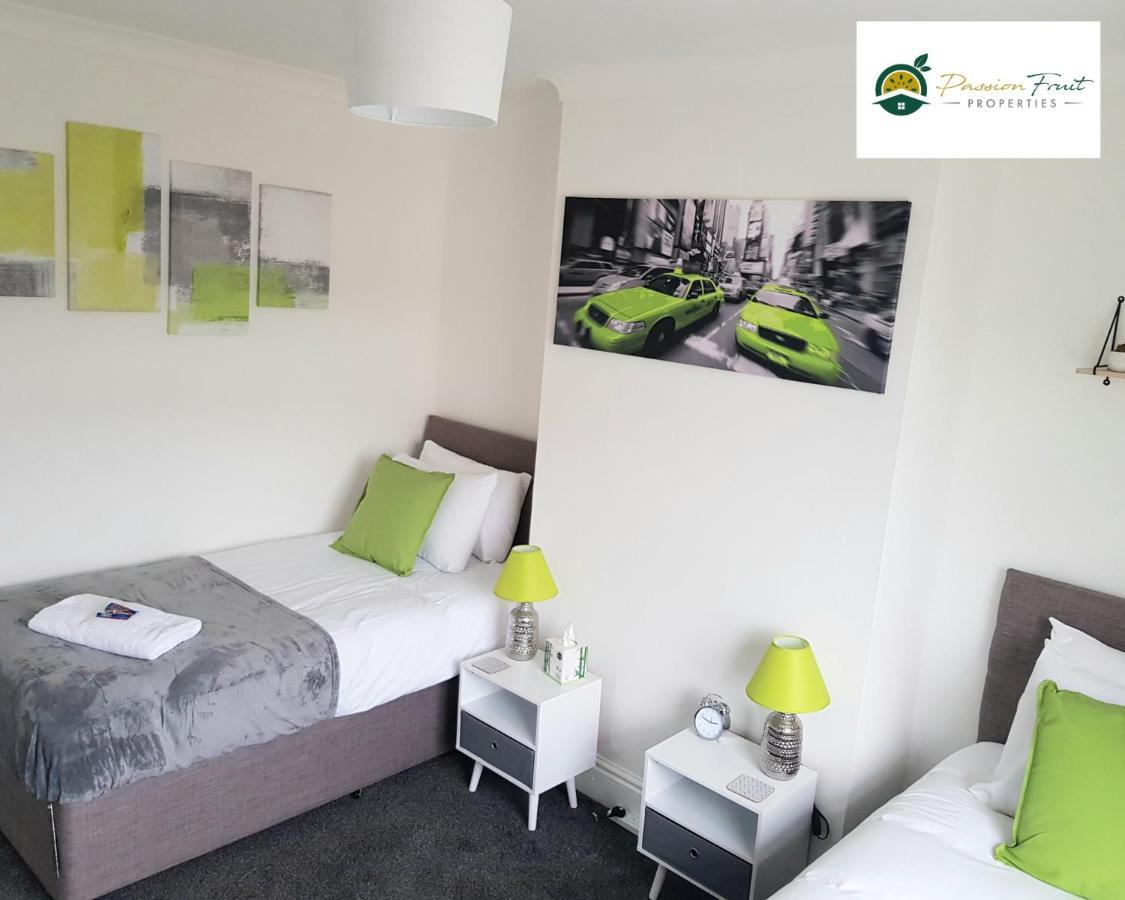 Passionfruits' Retreat: 3br With Pool Table & Garden *