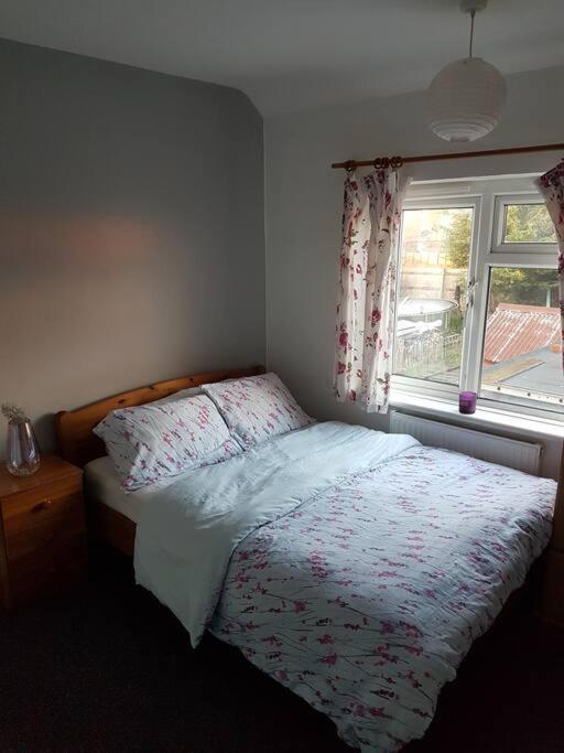 Two Bedroom Maisonette Close Towarwick Uni * Coventry