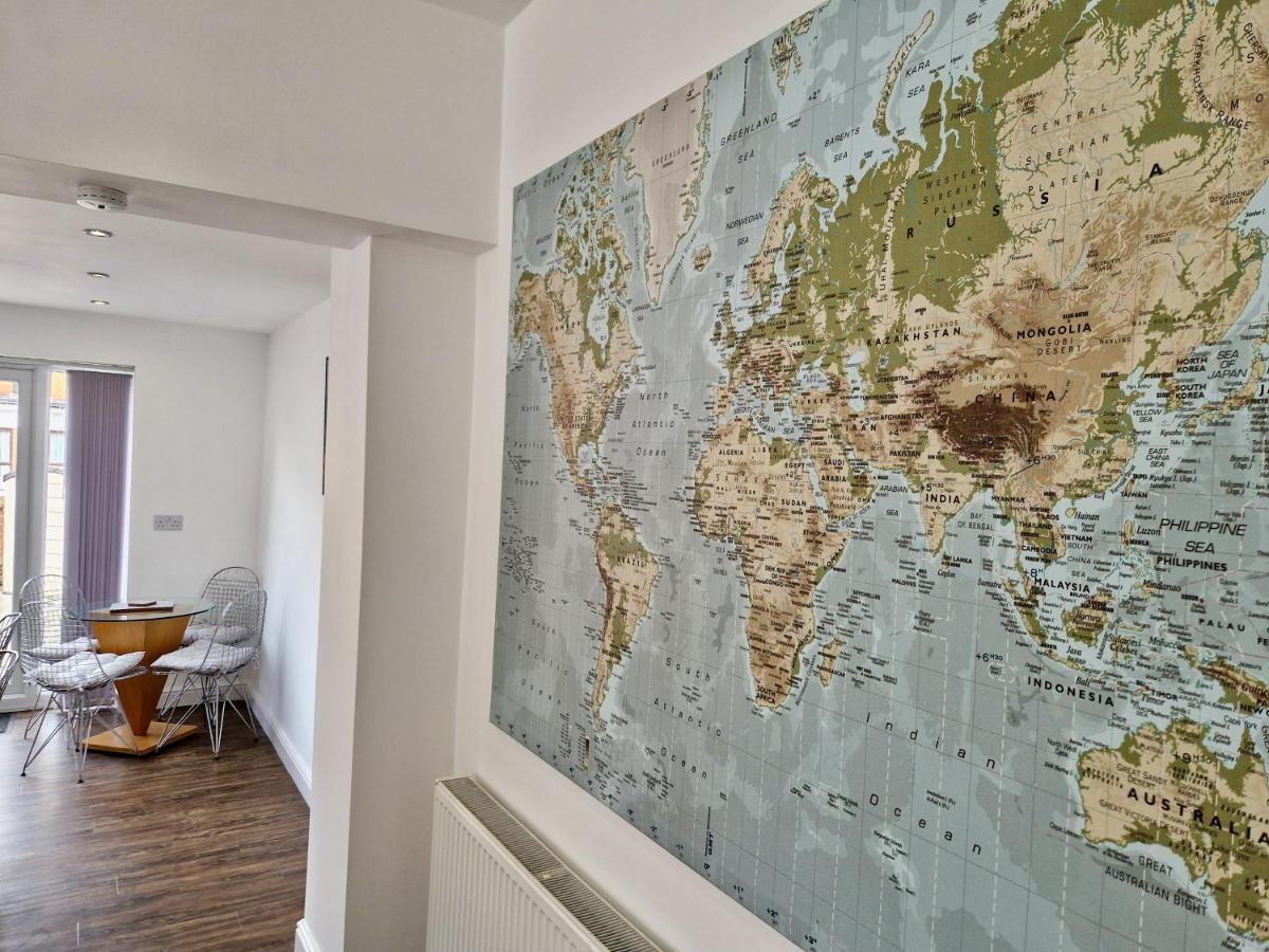 Homestay Centre Serviced House: Private With Ensuite & Parking *