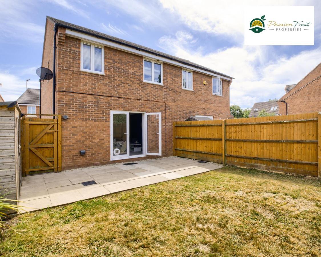 Passionfruit Properties: Cozy 3-bedroom With Wi-fi And Garden Apartment *