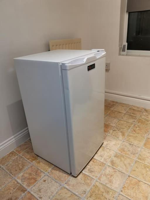 Cosy And Spacious Double Bedrooms Close To * Coventry