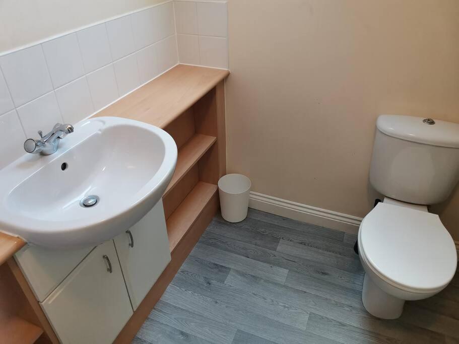 Cosy And Spacious Double Bedrooms Close To Coventry