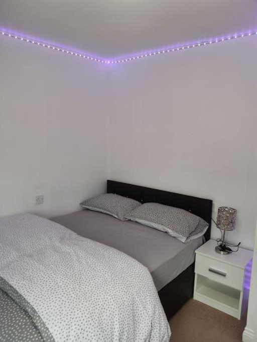 Cosy And Spacious Double Bedrooms Close To * Coventry